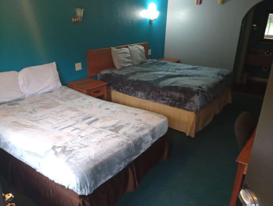 Hotel 2 Double Bed Studio 109 & Hot Tub Livingston Exterior photo