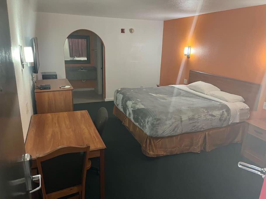 Hotel 2 Double Bed Studio 109 & Hot Tub Livingston Exterior photo